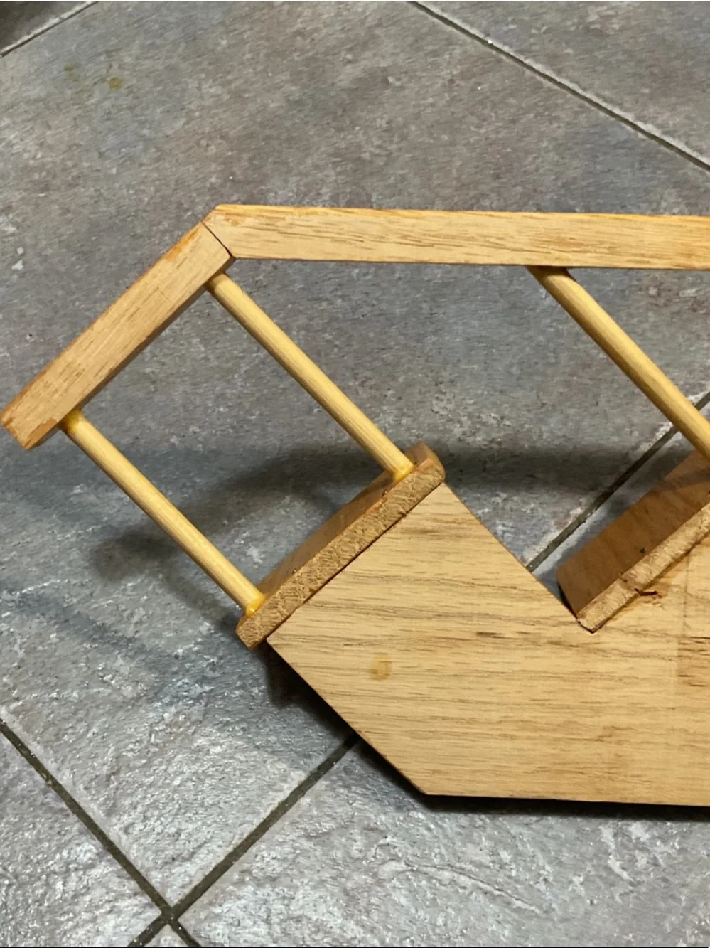 Wooden Wall Rack with Six Pegs - Honey Brown